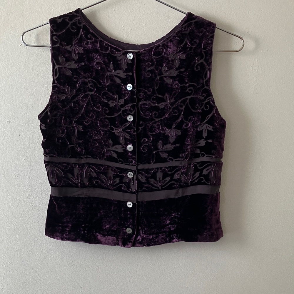 Vintage • Crushed Velvet Floral Tank in Purple - Picture 4 of 9